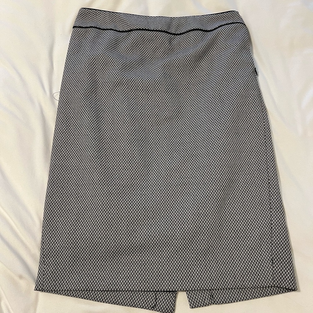 Black and White pencil skirt